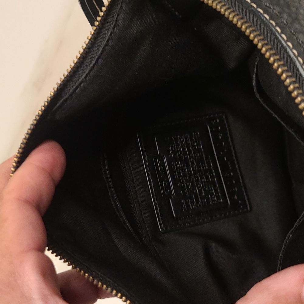 Coach Bucket Bag - Picture 8 of 9